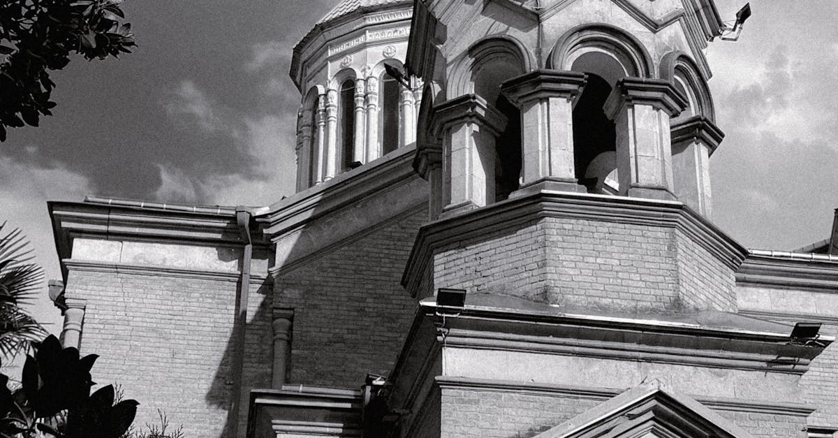 Choosing the Right Hammer for Nail Installation